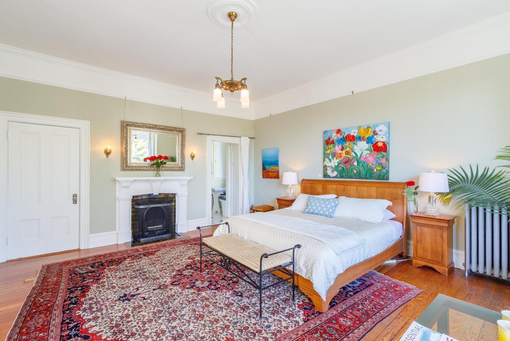 Fairholme Manor Inn Victoria Exteriér fotografie